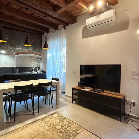 15th Century Loft - Centre Apartment
