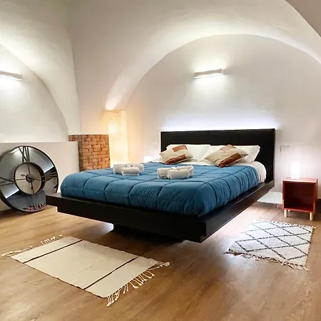 Apartment 15th Century Loft - Centre