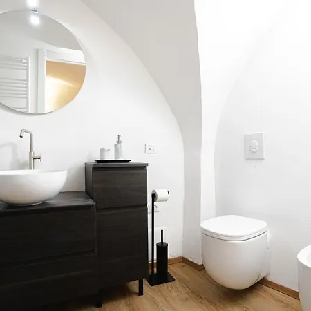 15th Century Loft - Centre דירה